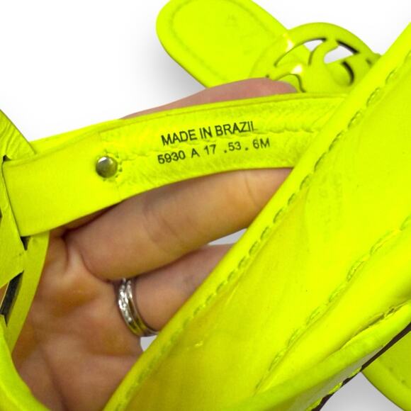 Tory Burch Patent Leather Miller Sandal Fluorescent Neon Yellow 6 Women’s - Picture 9 of 11